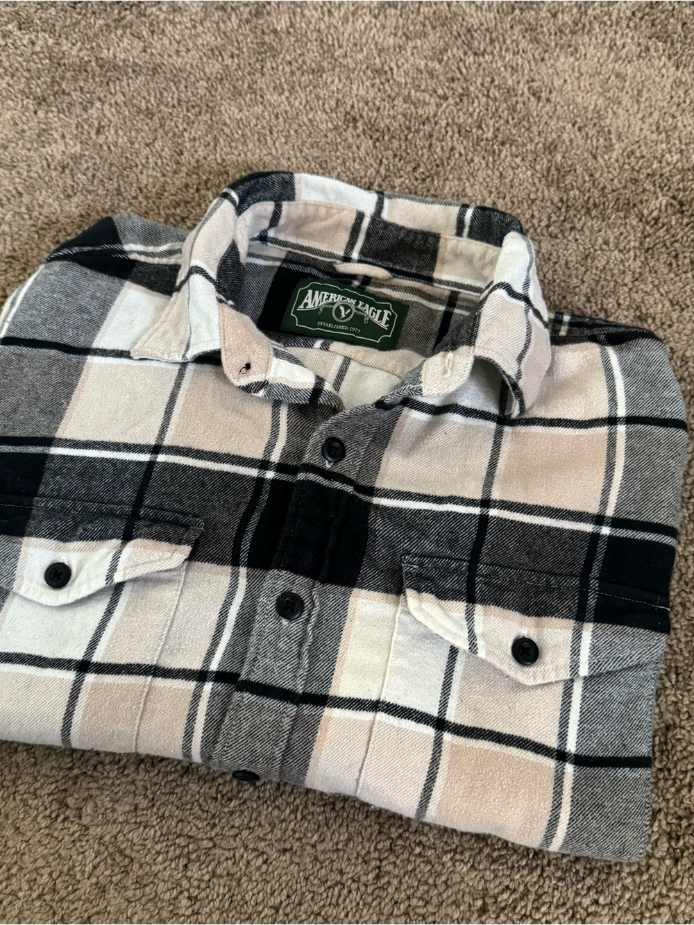American Eagle Outfitters Men's Black & Cream Flannel